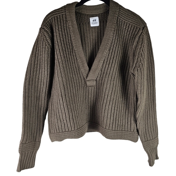 H&M Studio 100% Wool Chunky Knit Cropped Olive Green Sweater in XS - Picture 2 of 5